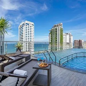 Monalisa Luxury **** Da Nang