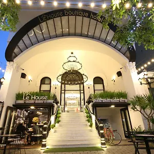 Le House Boutique - 100m To The 호텔